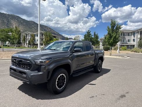 Used 2025 Toyota Tacoma TRD Off-Road w/ TRD Off Road Upgrade Package AWD/4WD image 7