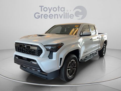 Used 2026 Toyota Tacoma TRD Sport AWD/4WD image 1