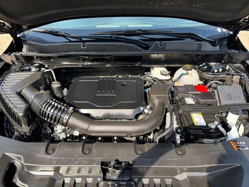 Used 2025 Chevrolet Blazer LT FWD image 33
