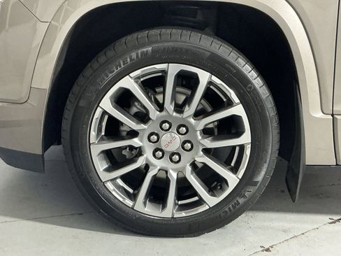 Used 2023 GMC Acadia Denali w/ Denali Ultimate Package image 20