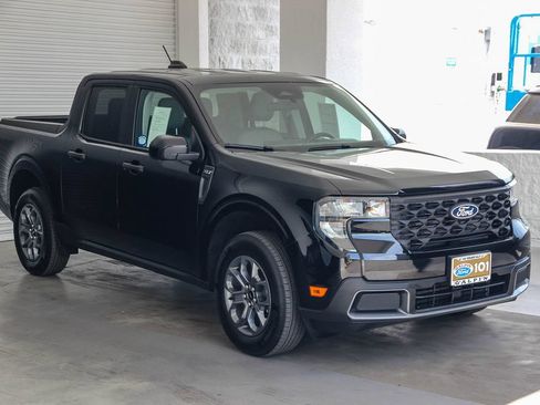 Certified 2025 Ford Maverick XLT w/ XLT Luxury Package FWD image 3