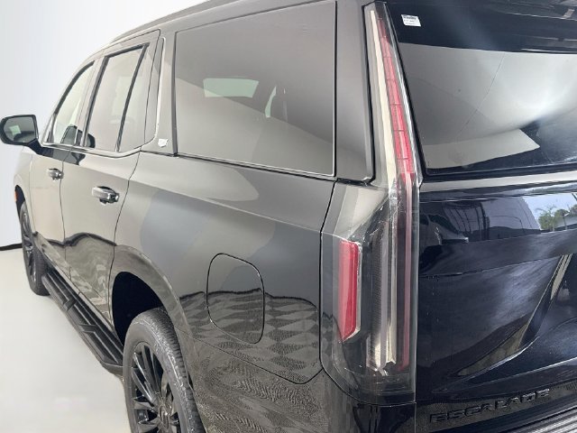 Used 2023 Cadillac Escalade Premium Luxury RWD image 35