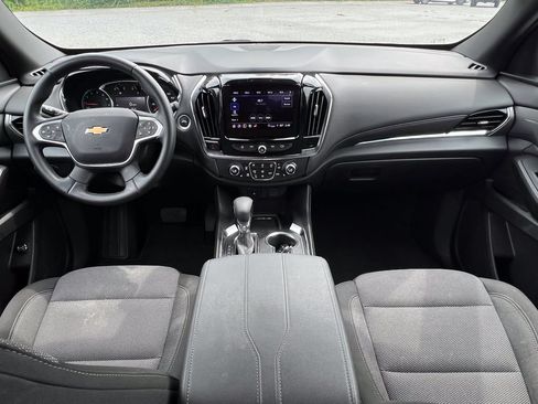 Used 2023 Chevrolet Traverse LT AWD/4WD image 30