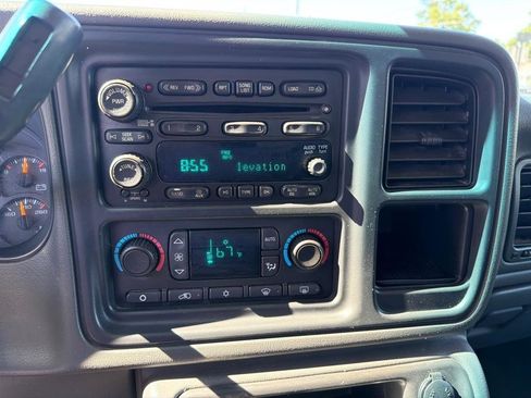 Used 2006 GMC Sierra 1500 SLT w/ Onstar Plus Package RWD image 15