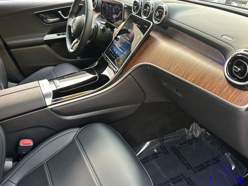 Certified 2025 Mercedes-Benz GLC 300 4MATIC image 15