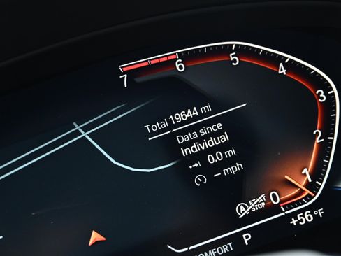 Certified 2025 BMW X4 xDrive30i image 31