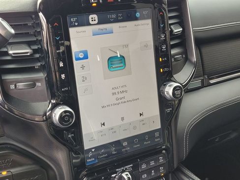 Used 2024 RAM 2500 Limited image 22