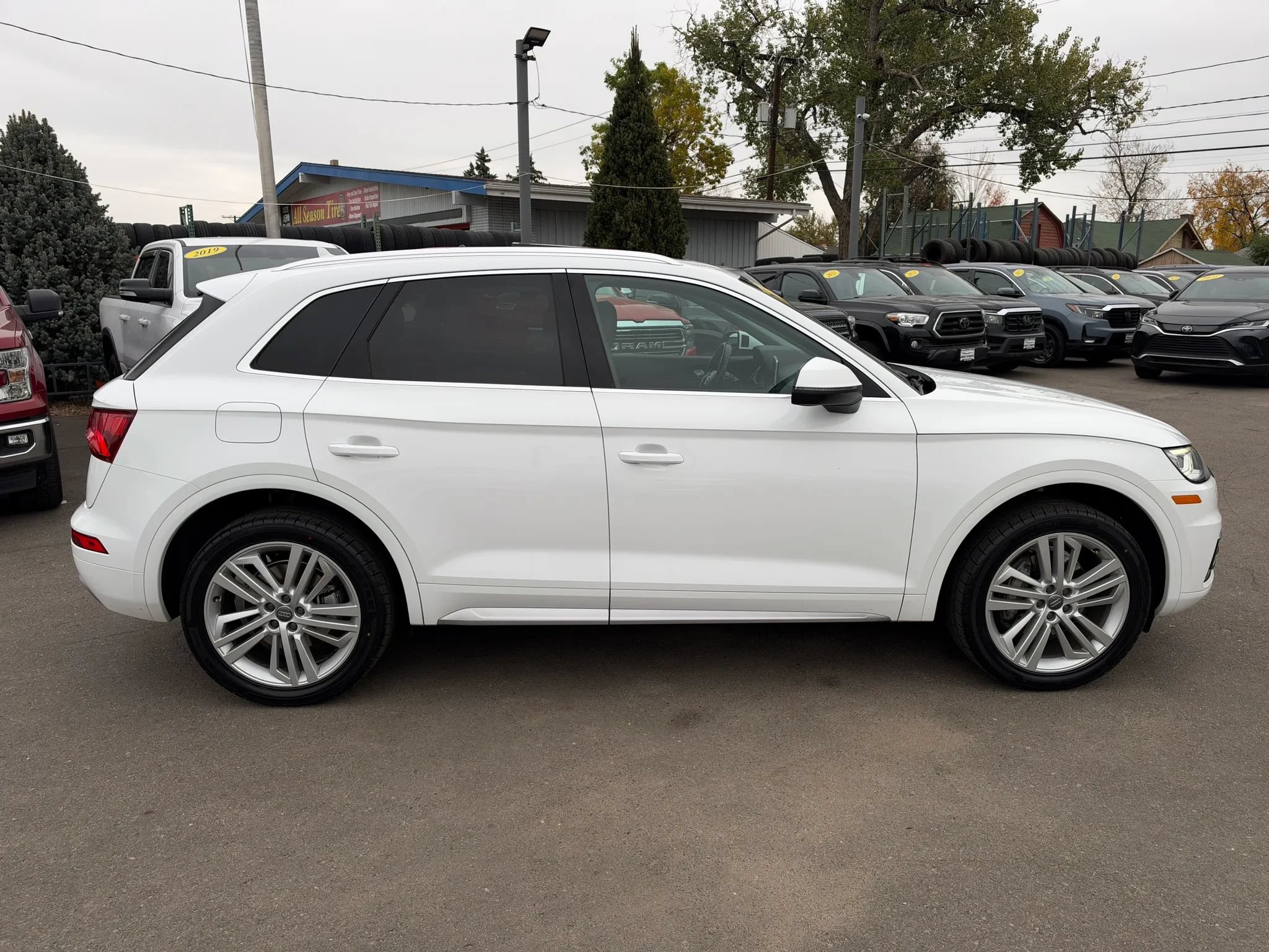 Used 2018 Audi Q5 2.0T Premium Plus w/ Premium Plus Package AWD/4WD image 10