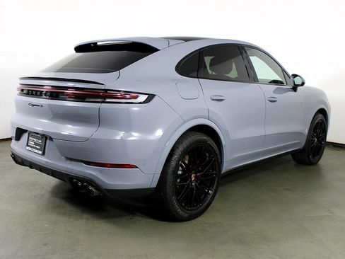 Certified 2026 Porsche Cayenne S AWD/4WD image 7