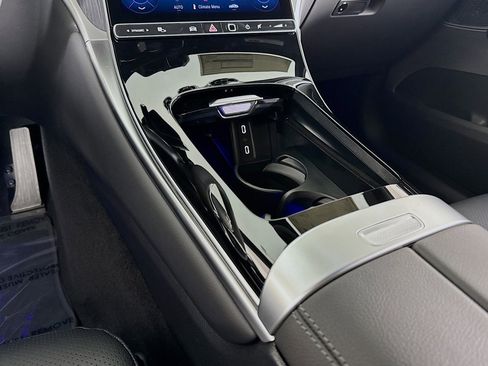 New 2026 Mercedes-Benz GLC 300 image 5