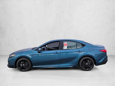 New 2026 Toyota Camry SE FWD image 5