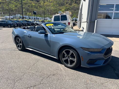 Used 2025 Ford Mustang Premium RWD image 2