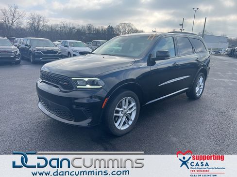 Used 2024 Dodge Durango GT image 1