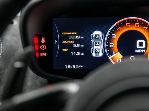 Used 2020 McLaren 620R image 29