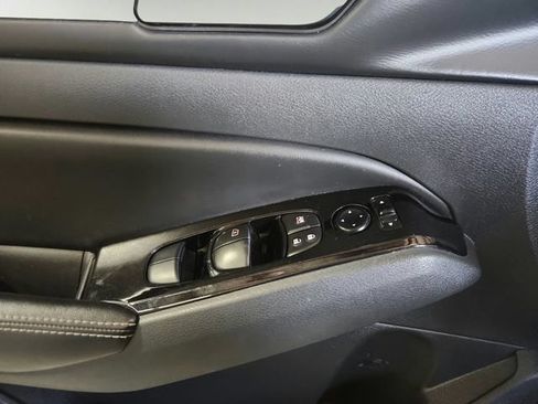 Used 2023 Nissan Altima 2.5 SV FWD image 17