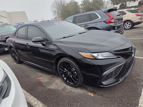 Used 2024 Toyota Camry XSE image 3