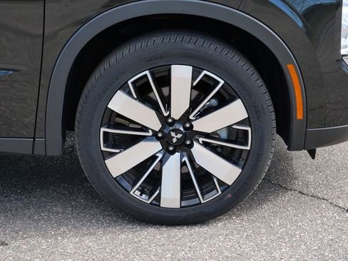 Used 2025 Mitsubishi Outlander SE AWD/4WD image 7