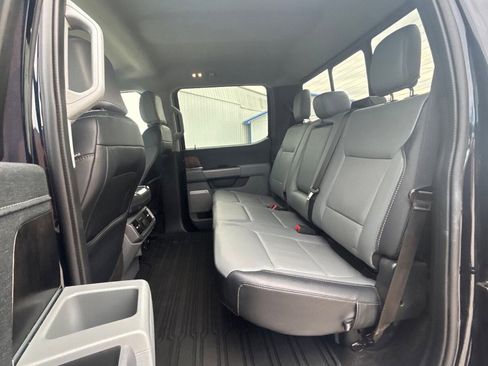 Certified 2022 Ford F150 Lariat w/ Equipment Group 502A High image 21