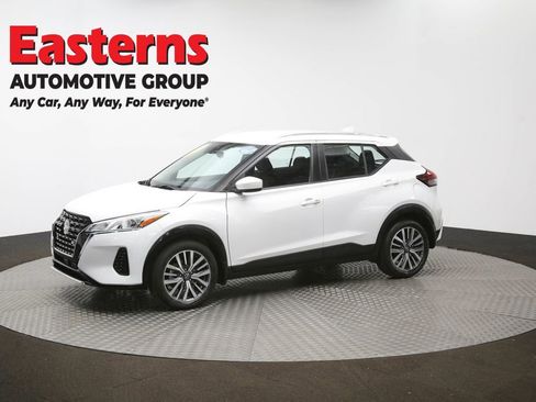 Used 2023 Nissan Kicks SV image 56