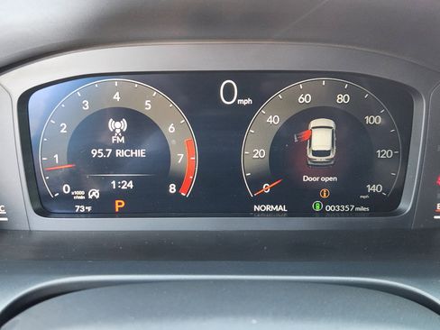 Used 2025 Acura ADX A-Spec image 10