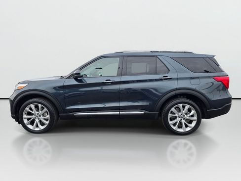 Used 2022 Ford Explorer Platinum w/ Technology Package AWD/4WD image 2
