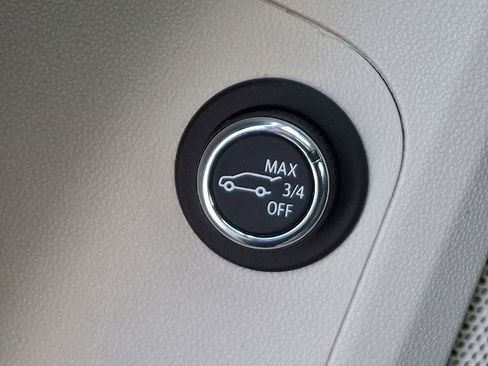 Certified 2021 GMC Acadia Denali image 29