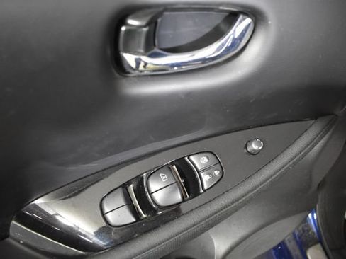 Certified 2025 Nissan Leaf SV Plus FWD image 8
