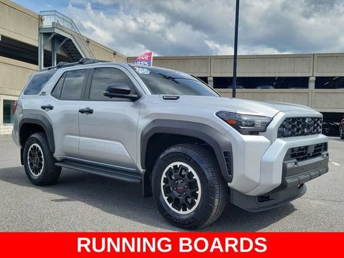 Used 2025 Toyota 4Runner TRD Off-Road Premium AWD/4WD image 3