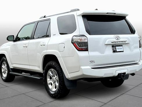 Used 2019 Toyota 4Runner SR5 RWD image 12