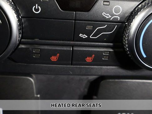 Used 2020 Ford Explorer XLT w/ Comfort Package image 6