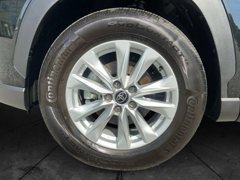 Certified 2026 Toyota Corolla Cross LE w/ Moonroof Package AWD/4WD image 16