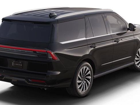 New 2025 Lincoln Navigator Black Label image 3
