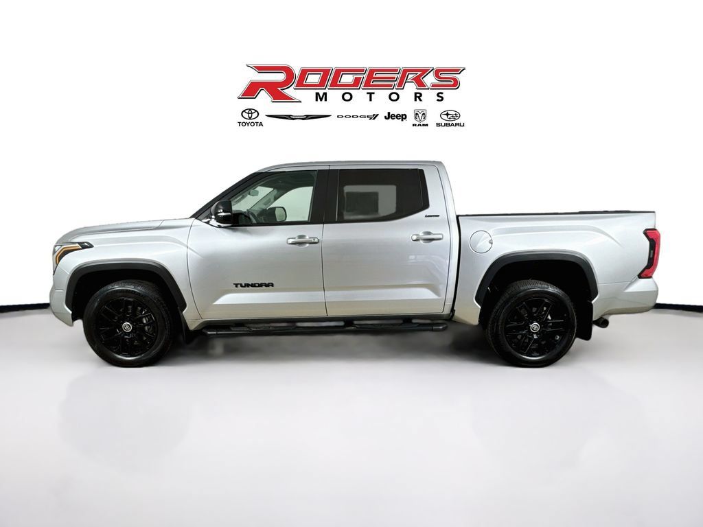 Used 2024 Toyota Tundra Limited AWD/4WD image 9