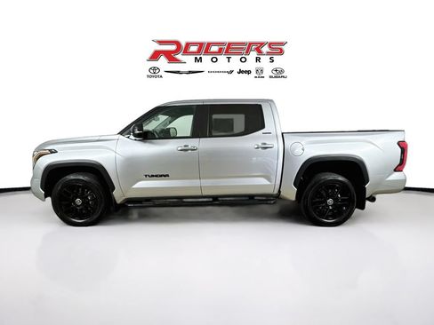 Used 2024 Toyota Tundra Limited AWD/4WD image 9