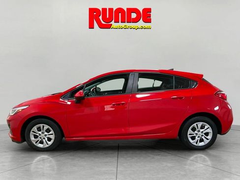 Used 2019 Chevrolet Cruze LS image 2