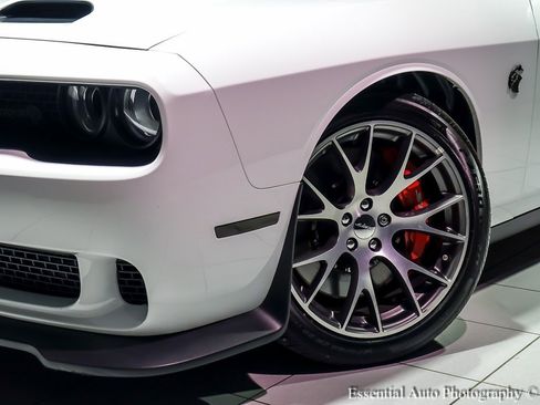 Used 2023 Dodge Challenger SRT Hellcat w/ Driver Convenience Group image 5