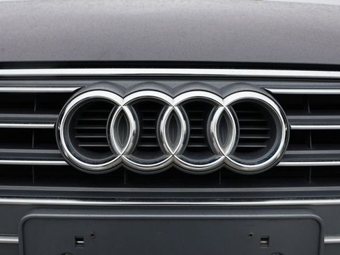 Used 2018 Audi A4 2.0T Premium Plus w/ Premium Plus Package image 28