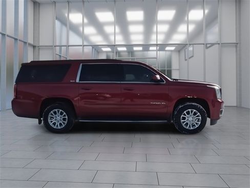 Used 2015 GMC Yukon XL SLE w/ Convenience Package image 9