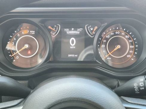 Used 2025 Jeep Wrangler Unlimited Sport AWD/4WD image 14