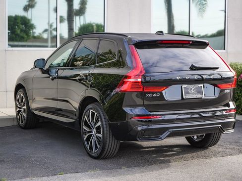 Used 2024 Volvo XC60 B5 Plus w/ Protection Package Premier AWD/4WD image 8