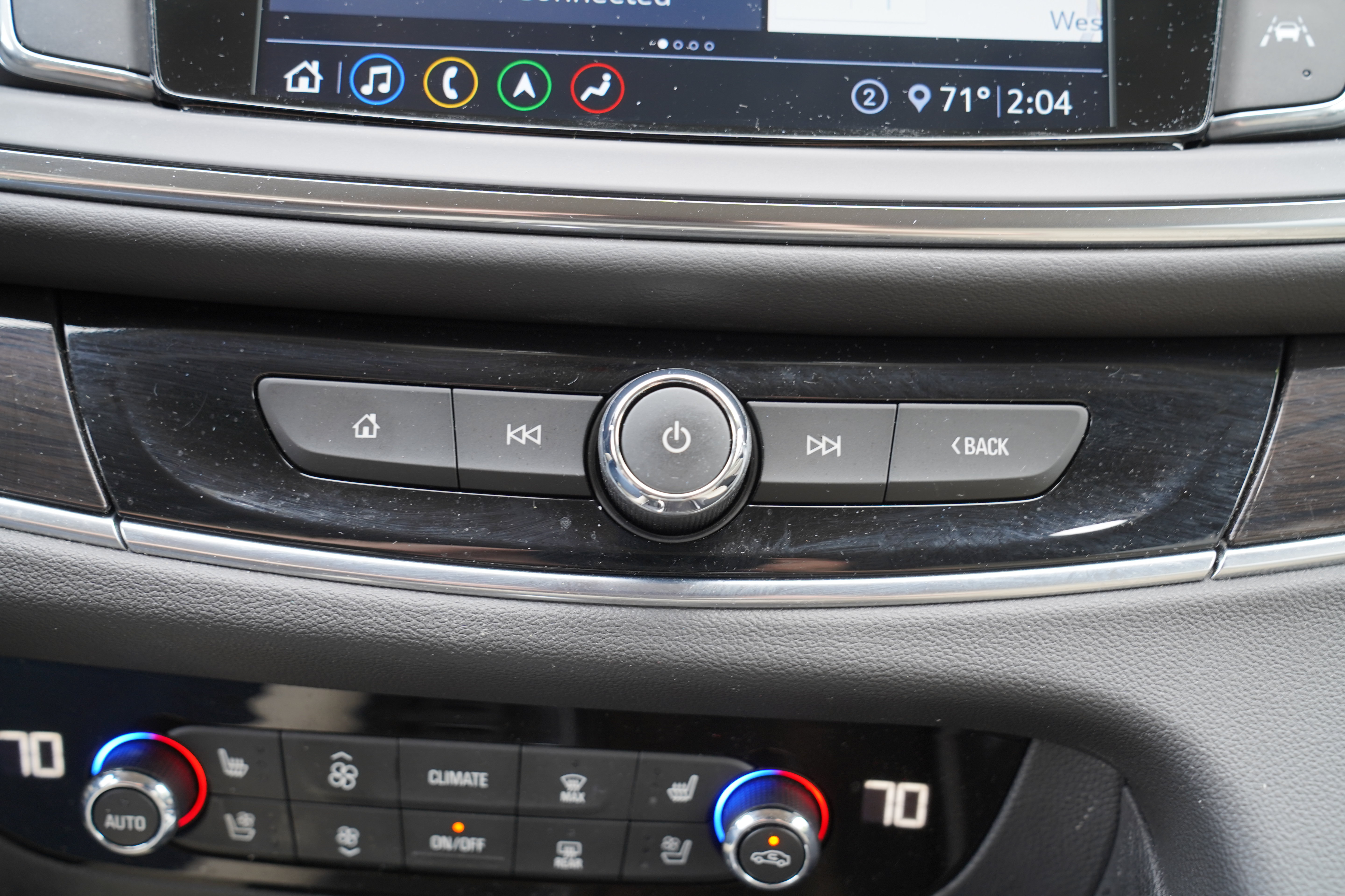 Used 2020 Buick Enclave Premium AWD/4WD image 32