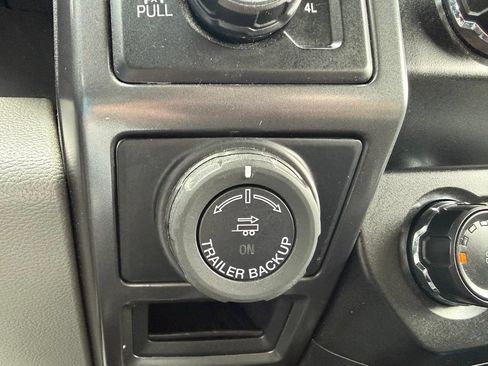 Used 2020 Ford F150 XLT w/ Equipment Group 302A Luxury AWD/4WD image 26