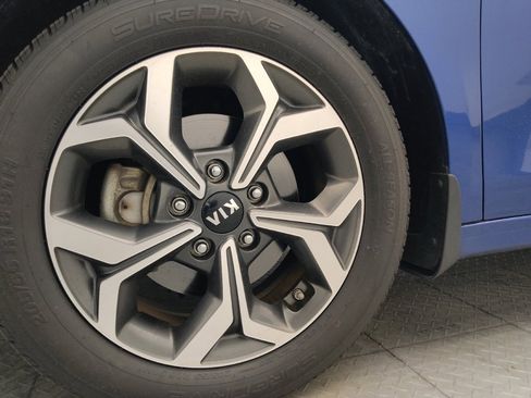 Used 2019 Kia Forte LXS FWD image 31