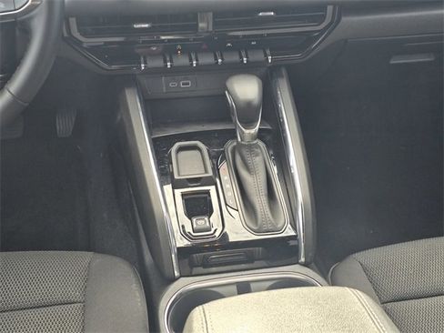 Used 2024 GMC Canyon Elevation w/ Convenience Package image 17