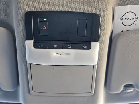 Certified 2023 Nissan Rogue SV image 27