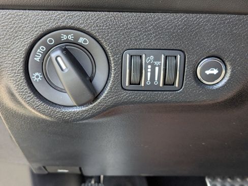 Used 2023 Dodge Challenger R/T Scat Pack RWD image 18