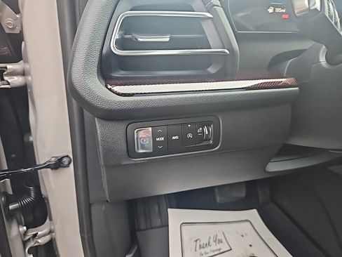 New 2026 Chevrolet Traverse Z71 w/ Enhanced Driving Package image 11