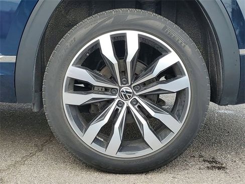 Used 2022 Volkswagen Atlas SEL Premium image 33