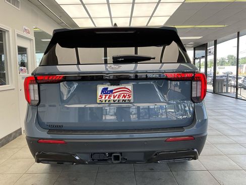 Used 2025 Ford Explorer ST-Line AWD/4WD image 6