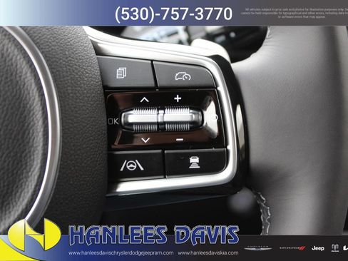 New 2026 Kia Carnival SX Prestige FWD image 33